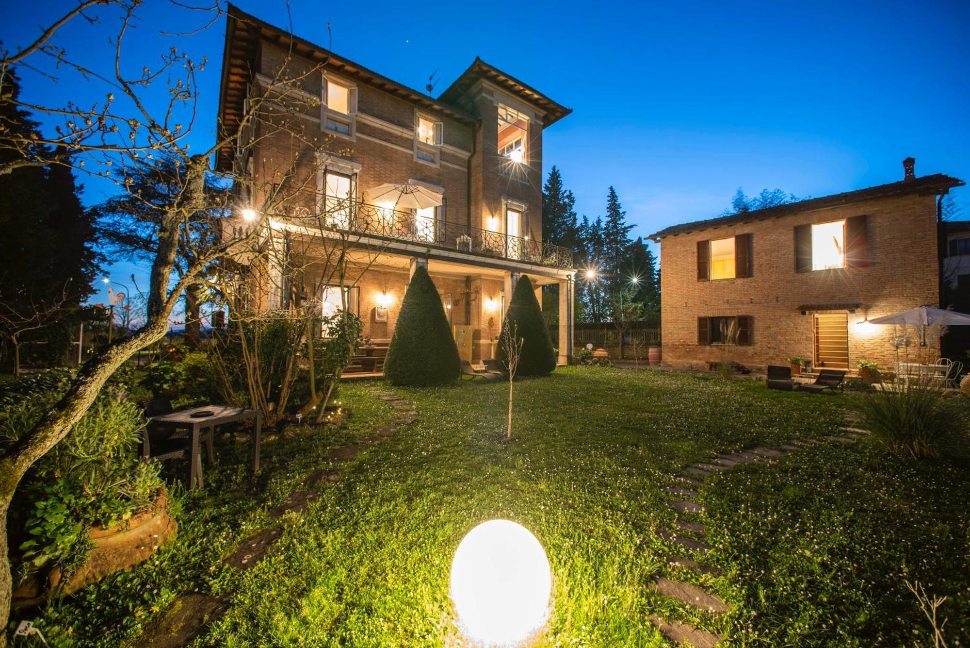 Villa Elvira 1931 Сиена Екстериор снимка