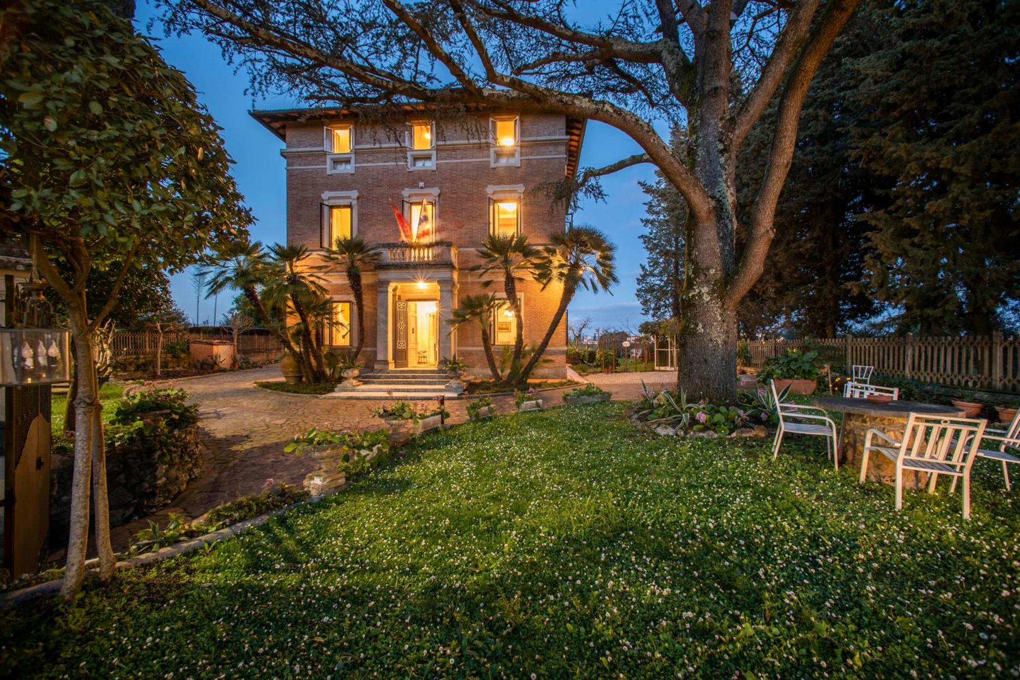 Villa Elvira 1931 Сиена Екстериор снимка