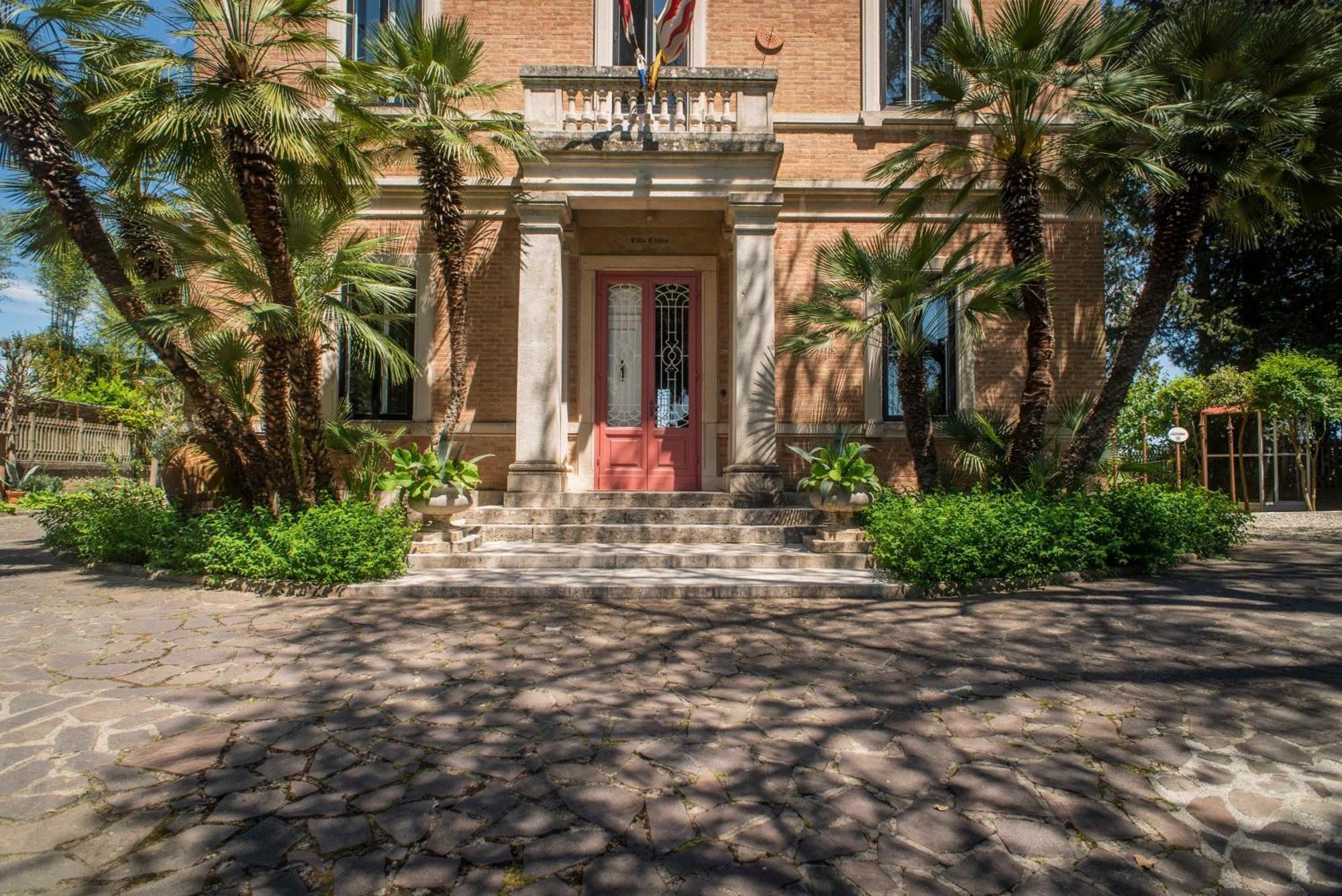 Villa Elvira 1931 Сиена Екстериор снимка