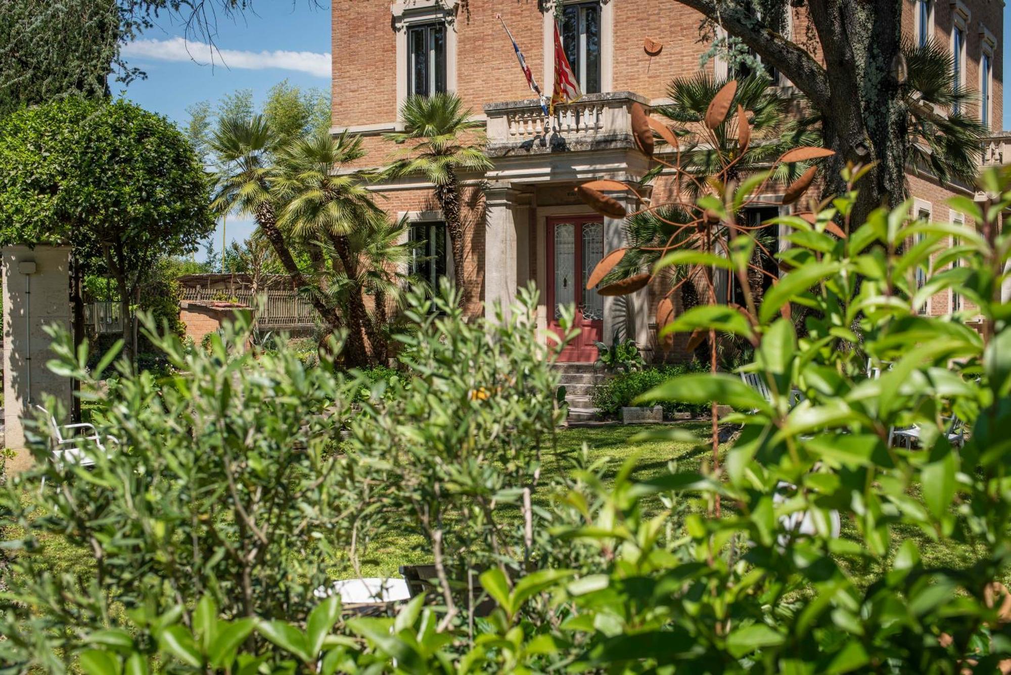 Villa Elvira 1931 Сиена Екстериор снимка