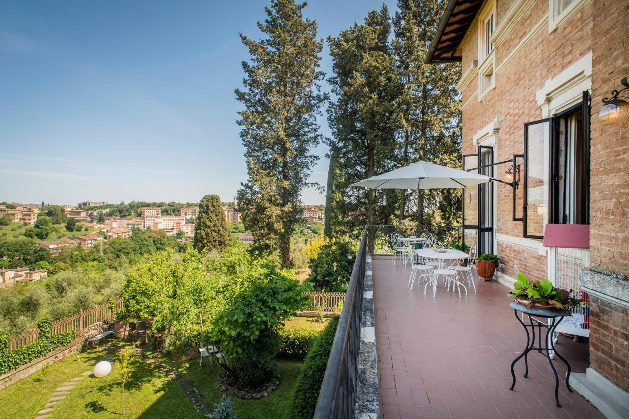 Villa Elvira 1931 Сиена Екстериор снимка